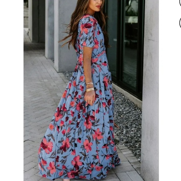 Elegant Floral Maxi Dress in Blue and Red - Picture 2 of 7
